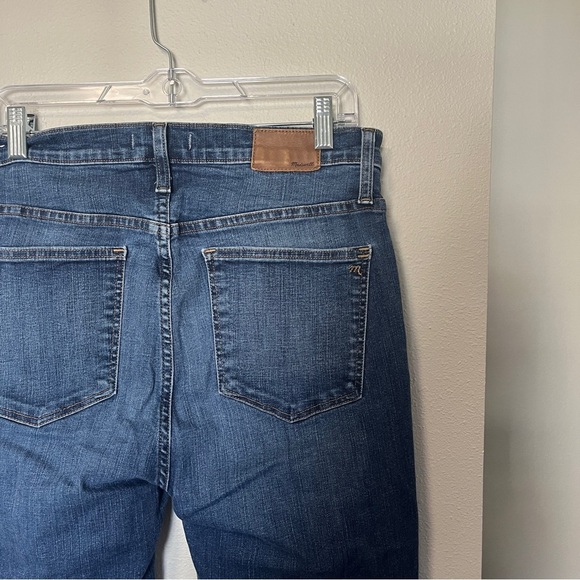 Madewell 31 Tall 9" Mid-Rise Skinny Jeans in Hayes Wash: Button-Front Edition - Picture 3 of 7